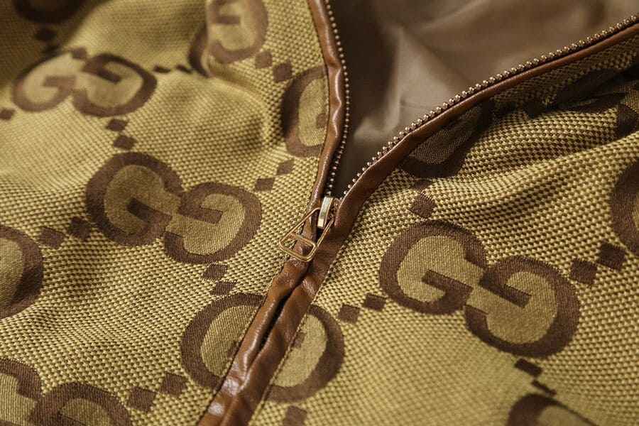 Chaqueta Gucci Jumbo GG Canvas Beige