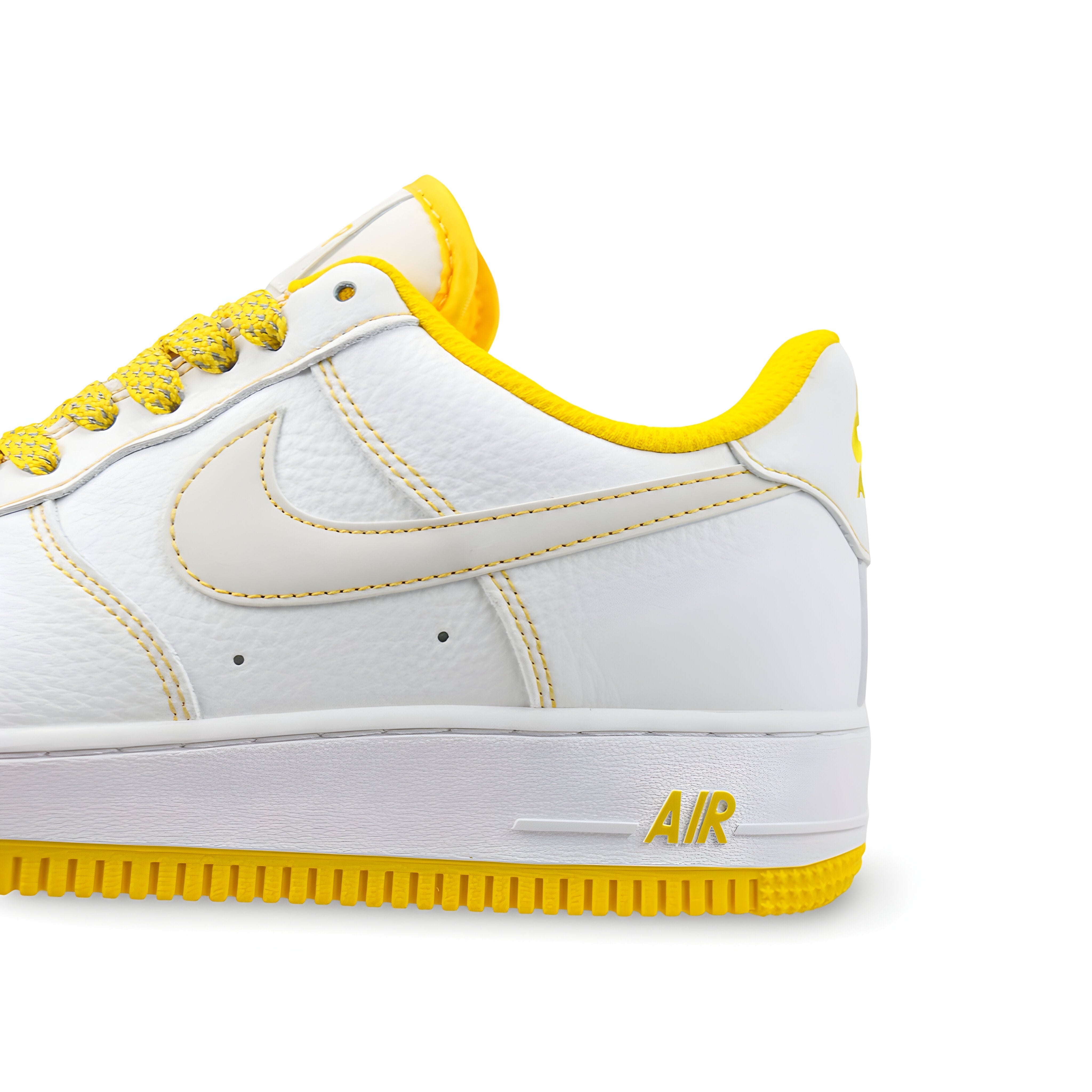 Tênis NK Air Force 1 “Branco e Amarelo”