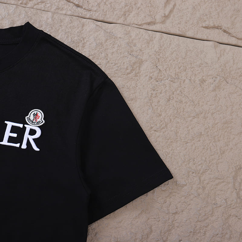 Camiseta Moncler Enfant Logo Negra