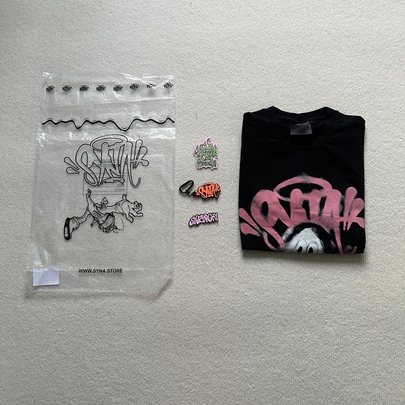 Disponible para entrega inmediata - Camiseta Synaworld Scream