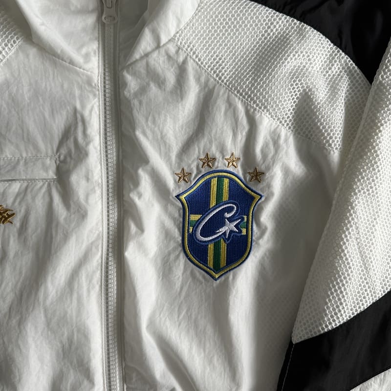 Chaqueta Corteiz Brasil Blanca