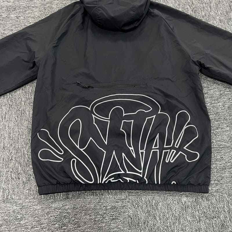 Chaqueta Synaworld Storm 'In My Bag' Negra