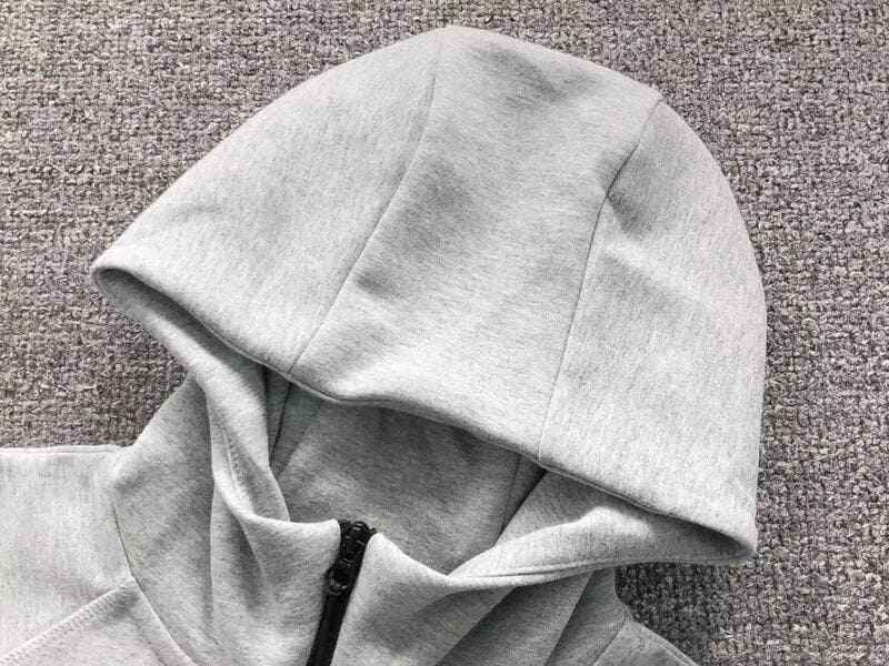 Chaqueta Nike Tech Fleece Gris 2023
