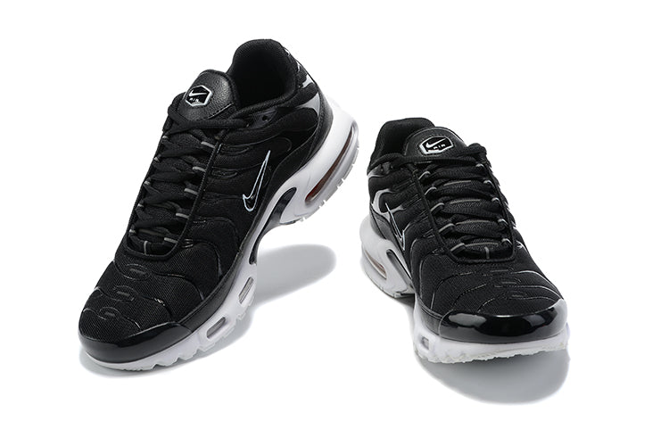 Tênis Air Max Plus Tn1 “Black White”