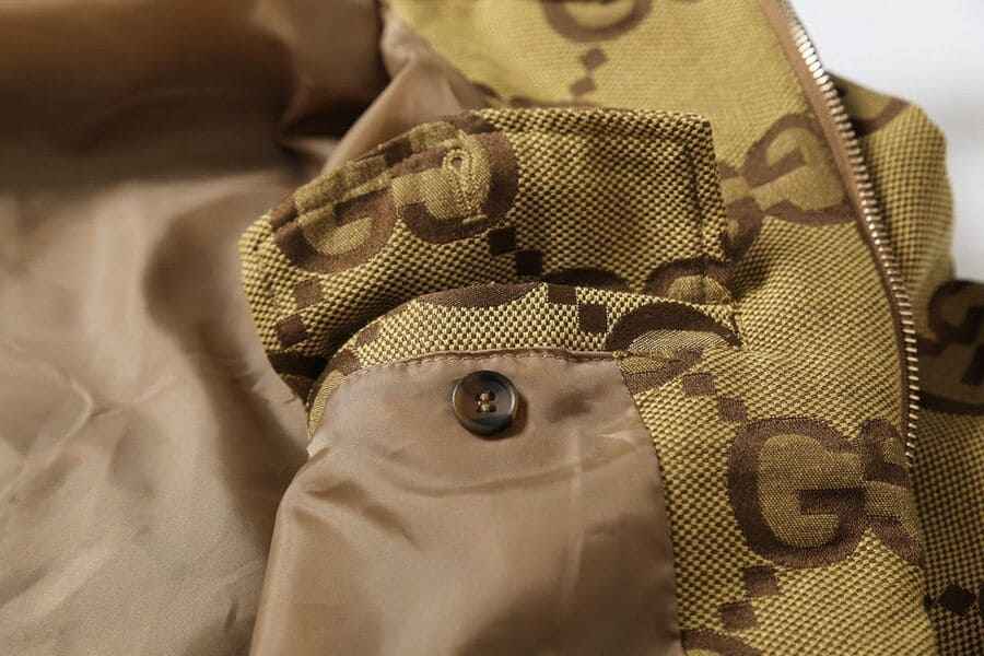 Chaqueta Gucci Jumbo GG Canvas Beige